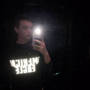 Meet your Posher, Logan